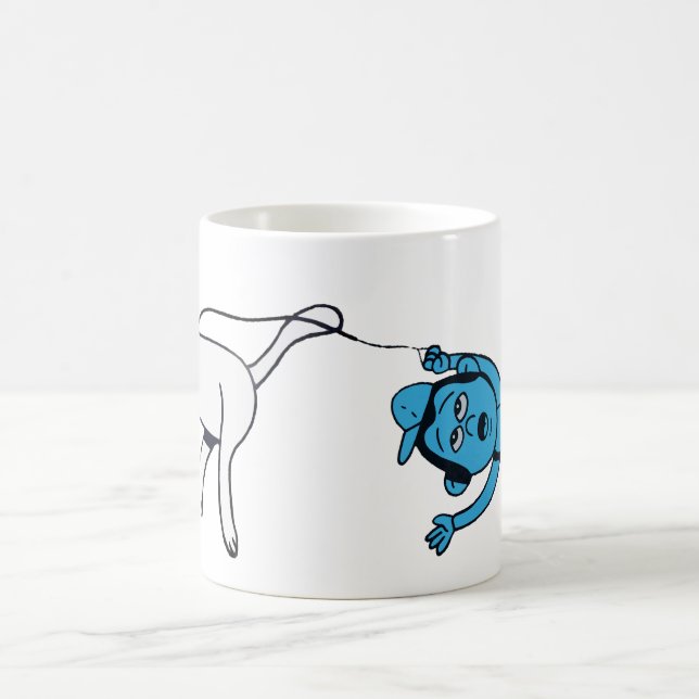 Hund tar mannen på promenad! kaffemugg (Center)