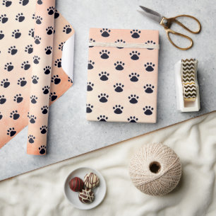 Hund Tass avtryck vid Orange Struktur Presentpapper