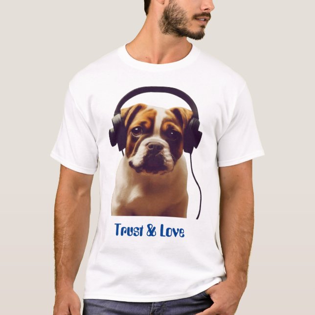 Hund-ThLED T-Shirts for Pet-entusiaster Worldwide (Framsida)