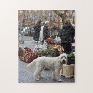Hund vid jul på Sloane Square, London, England Pussel