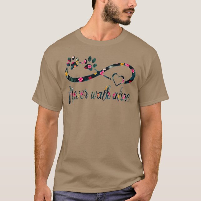 Hund Walk Alone Hund älskare Flower T Shirt (Framsida)