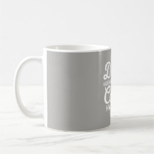 Hundar har ägarekatter att ha att bemanna kaffemugg