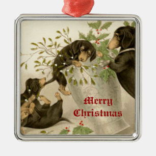 Hundar leker med jultomte och heliga bär julgransprydnad metall