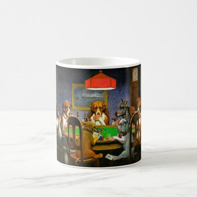Hundar som leker kort kaffemugg (Center)