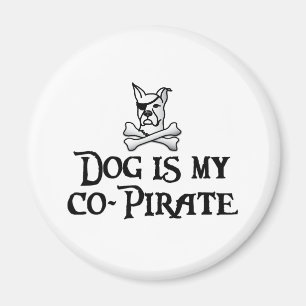 Hunden är min co-pirat magnet