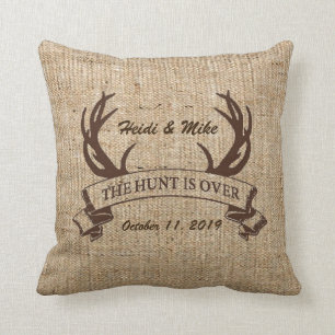 "Hunt är över" Rustic Faux Burlap Bröllop Gift Kudde