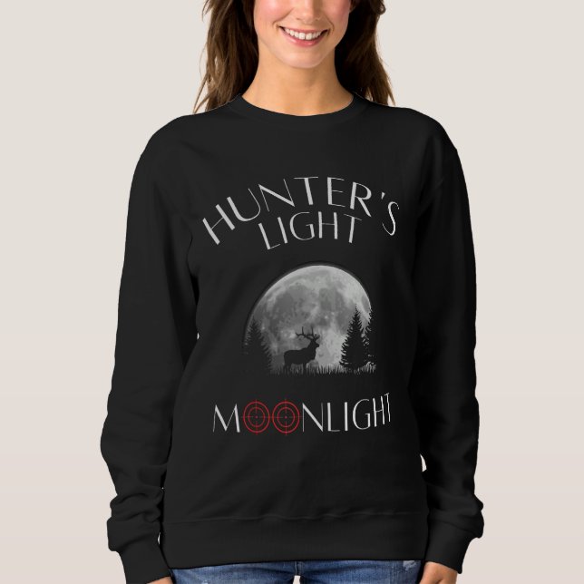 Hunting hunter light moonlight deer red deer rifle t shirt (Framsida)