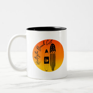 "Huntington Beach Surfboard and Sunsets" Två-Tonad Mugg