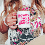 Hur Cowgirl Sista Rodeo Kaffemugg<br><div class="desc">En rolig cowgirl-design med varmröd och ljusrosa detalj</div>
