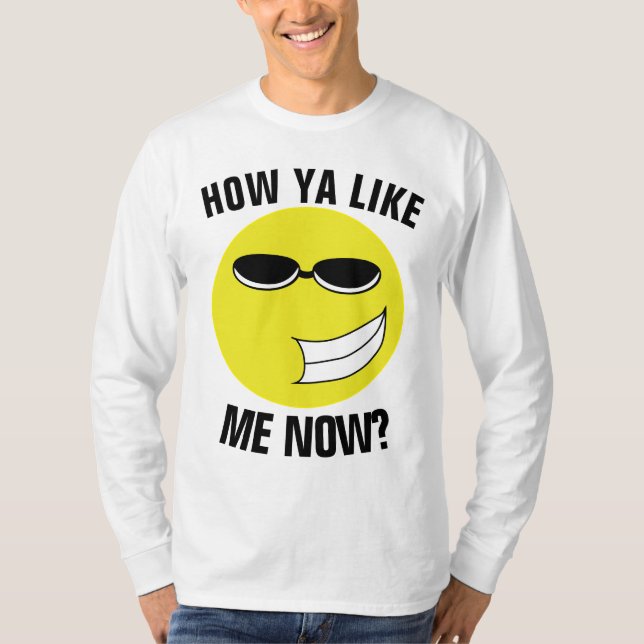 HUR GILLAR DU MIG NU? Roliga T-Shirts (Framsida)