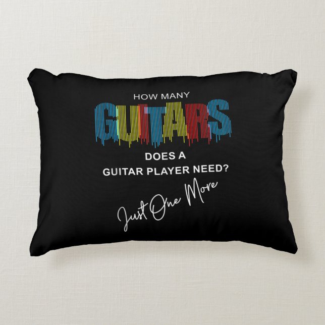 Hur många gitarrer behöver en Guitar Player bara p Prydnadskudde (Framsidan)