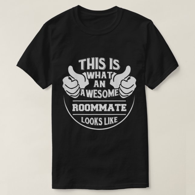 Hur ser det ut med en Fantastisk-rumskamrat? T Shirt (Design framsida)