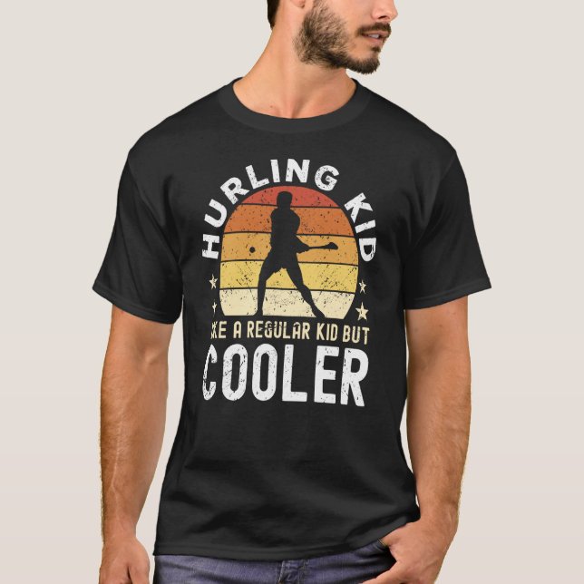 Hurling Kid Say Hurling Player T Shirt (Framsida)