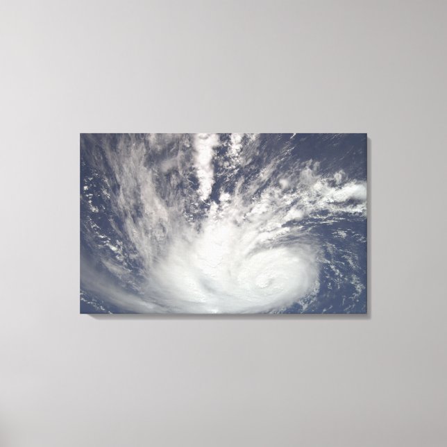 Hurricane Bertha Canvastryck (Framsida)
