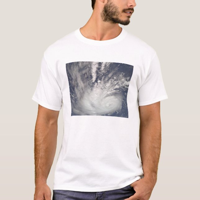 Hurricane Bertha T-shirt (Framsida)