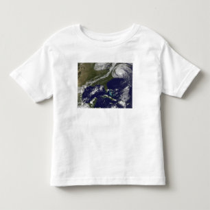 Hurricane Earl 3 T-shirt