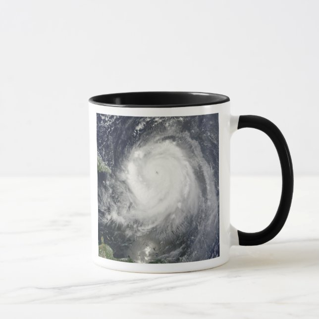 Hurricane Earl Mugg (Höger)