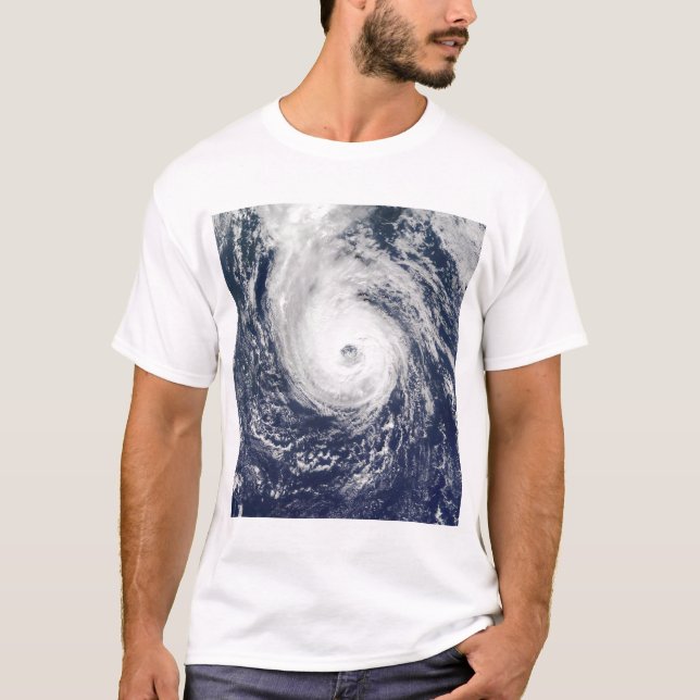 Hurricane Epsilon Tee (Framsida)