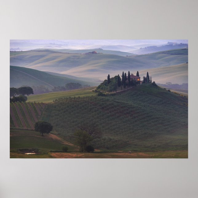 Hus i Toscana i morgondunst affisch (Framsidan)