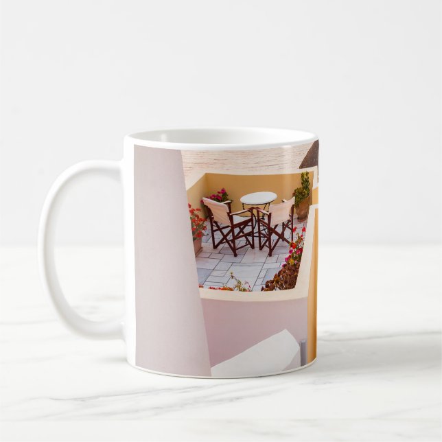 HUS NÄRA KROPPEN VATTEN KAFFEMUGG (Vänster)