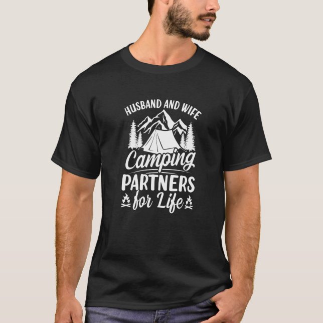 Husband and Wife Camping Partners for Life  Camper T Shirt (Framsida)