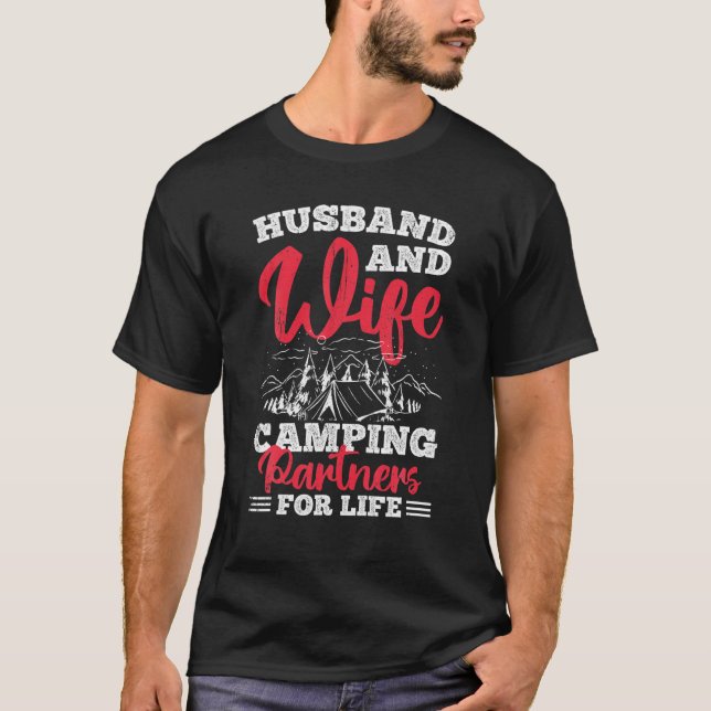 Husband And Wife Camping Partners For Life T Shirt (Framsida)