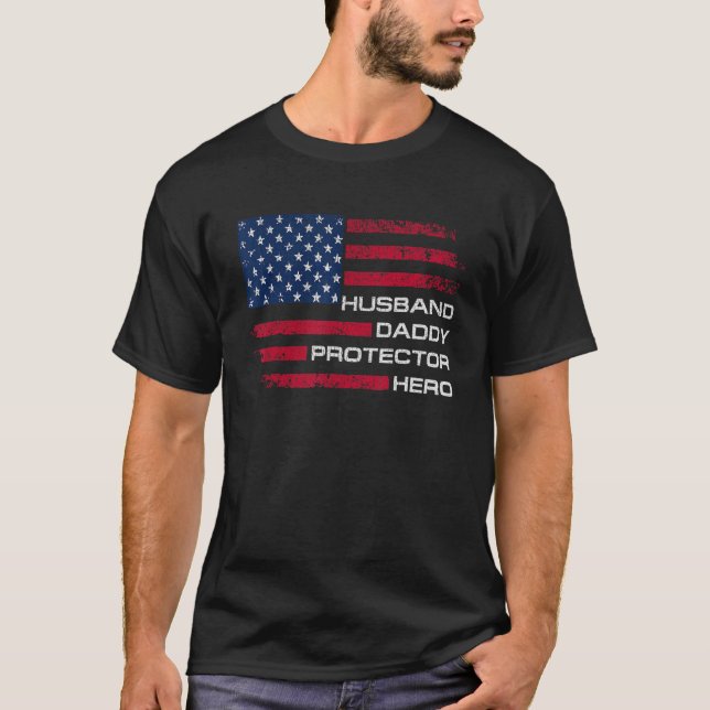 Husband Daddy Protector Hero Fathers Day Men T Shirt (Framsida)