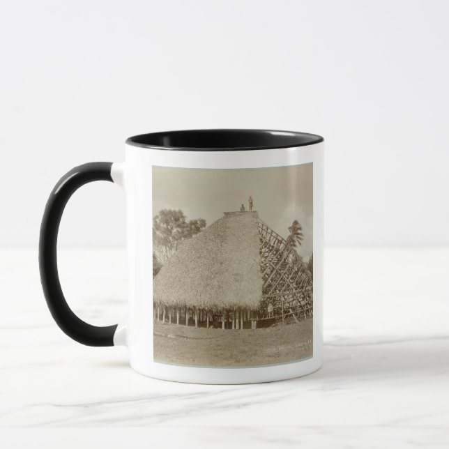 Husbyggnad i Samoa, c.1875 (sepiafotoet) Mugg (Vänster)