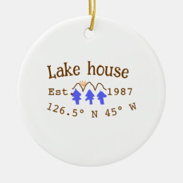 Huset i sjö. Datumårskoordinater lägga till anpass Julgransprydnad Keramik