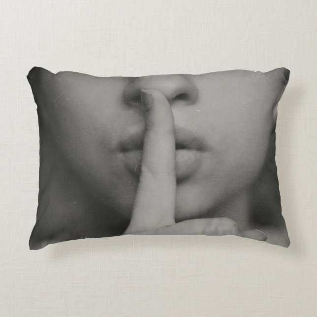Hush Black and White Accent Pillow Prydnadskudde (Framsidan)