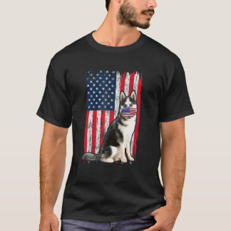 Husky American Flagga Wears Ansikte Mask 4:e Jul T Shirt