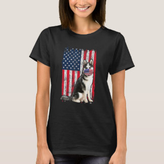 Husky American Flagga Wears Ansikte Mask 4:e Jul T Shirt