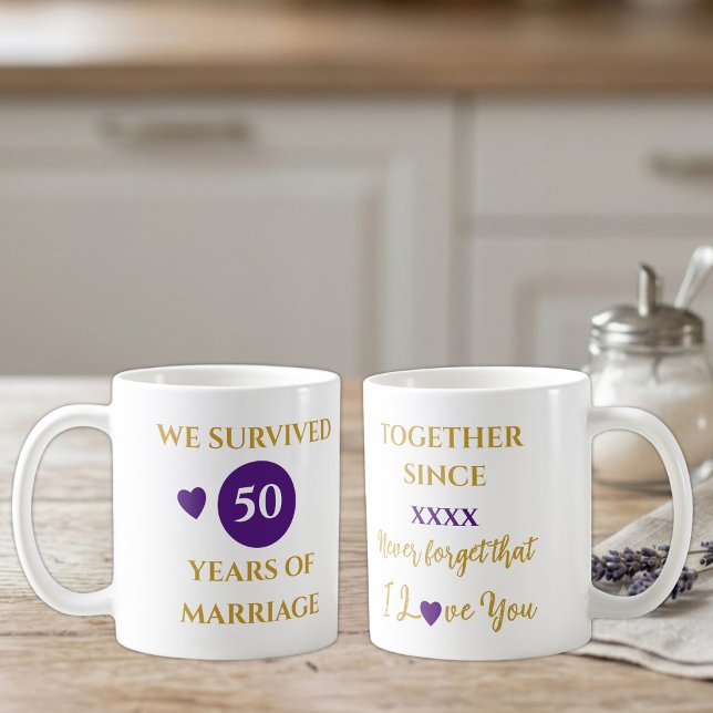 Hustru 50 års äktenskap est år lila kaffemugg (Skapare uppladdad)