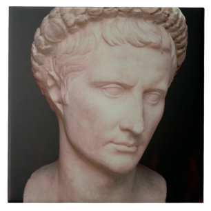 Huvud av Caesar Augustus Kakelplatta