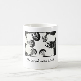 Huvud rånar upp kaffemugg