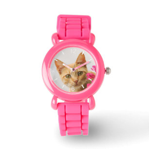 Huvudet för ögon för den gulliga röda armbandsur