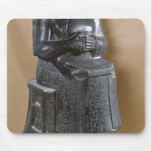 Huvudlös staty av Prince Gudea som Musmatta