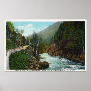 Hwy beskådar av den Ausable floden nära Wilmingt Poster