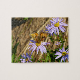 Hydaspe Fritillary on Lila Aster Flowers Pussel