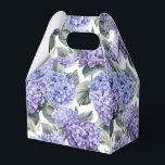 Hydrangea Print Party Trebox Presentaskar<br><div class="desc">Parti-favärderrutan visas med en hydroangea-blommigt utskrift. Anpassa det här objektet eller köp som det är. Tips! Lägg till dina underbara behandlingar och lägg till lite festligt band. Licensierad bild</div>