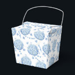Hydrangea Print Party Trebox Presentaskar<br><div class="desc">Parti-favärderrutan visas med en hydroangea-blommigt utskrift. Anpassa det här objektet eller köp som det är. Tips! Lägg till dina underbara behandlingar och lägg till lite festligt band.</div>