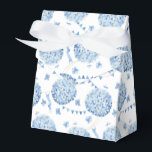 Hydrangea Print Party Trebox Presentaskar<br><div class="desc">Parti-favärderrutan visas med en hydroangea-blommigt utskrift. Anpassa det här objektet eller köp som det är. Tips! Lägg till dina underbara behandlingar och lägg till lite festligt band.</div>