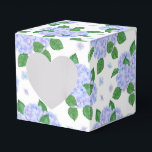 Hydrangea Print Party Trebox Presentaskar<br><div class="desc">Parti-favärderrutan visas med en hydroangea-blommigt utskrift. Anpassa det här objektet eller köp som det är. Tips! Lägg till dina underbara behandlingar och lägg till lite festligt band.</div>