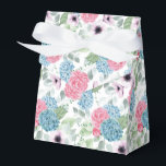 Hydrangea Print Party Trebox Presentaskar<br><div class="desc">Parti-favärderrutan visas med en hydroangea-blommigt utskrift. Anpassa det här objektet eller köp som det är. Tips! Lägg till dina underbara behandlingar och lägg till lite festligt band.</div>
