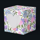 Hydrangea Print Party Trebox Presentaskar<br><div class="desc">Parti-favärderrutan visas med en hydroangea-blommigt utskrift. Anpassa det här objektet eller köp som det är. Tips! Lägg till dina underbara behandlingar och lägg till lite festligt band.</div>