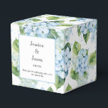 Hydrangea Print Party Trebox Presentaskar<br><div class="desc">Parti-favärderrutan visas med en hydroangea-blommigt utskrift. Anpassa det här objektet och ändra exempeltexten till din egen. Tips! Lägg till dina underbara behandlingar och lägg till lite festligt band. Licensierad bild</div>