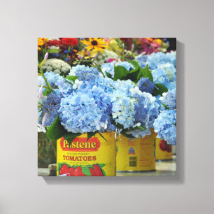 Hydrangeas och Fresh Flowers i Tomato Cans Canvastryck