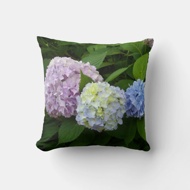 Hydrangeas, rosa blommor, blått lila blommor kudde (Framsida)