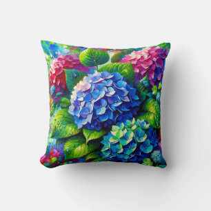 "Hydrangeas with Raindrops - Vibrant Blommigt Art" Kudde