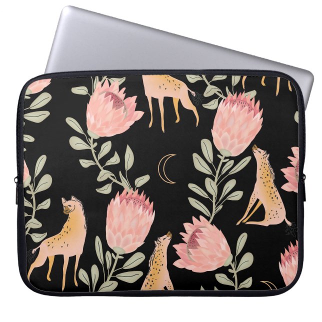 Hyena & Protea: Mörk Vintage Mönster Laptop Fodral (Framsidan)